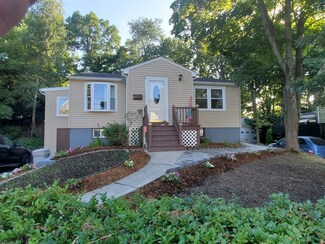 118 Adams Ave, Saugus, MA 01906