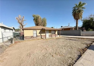517 Palm Way, Needles, CA 92363