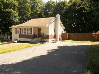 6 Goulding Dr, Auburn, MA 01501