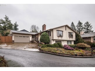 4675 SW Flower Place, Portland, OR 97221