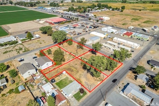 329 N West St, Yerington, NV 89447