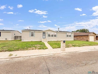 624 N Quiroz Dr, Hobbs, NM 88240