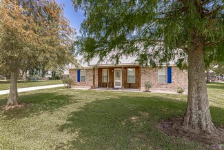 5921 Laura Rd, Fordoche, LA 70732