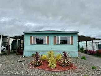 1529 Imperial Way, Fortuna, CA 95540