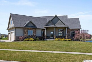 2920 W Gazebo Rd, Lincoln, NE 68523