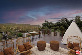 563 Canon View Trail, Topanga, CA 90290