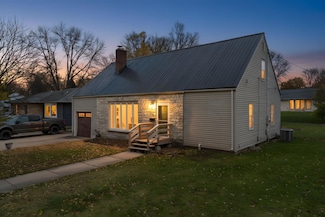 339 South St, Owatonna, MN 55060