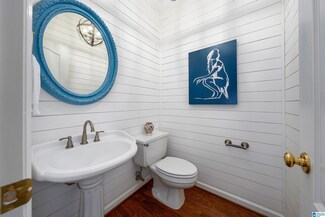 5040 Knoll View Cir, Birmingham, AL 35244