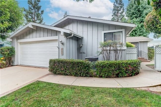 2509 View Lake, Santa Ana, CA 92705