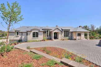 24597 Voorhees Dr, Los Altos Hills, CA 94022