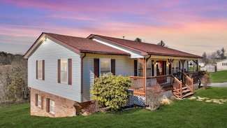 606 Windy Meadows Ln, Frankford, WV 24938