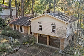 7001 Archwood Dr, Little Rock, AR 72204