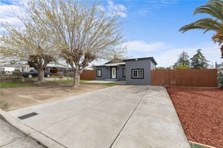 2935 Shelly Ln, Bakersfield, CA 93306