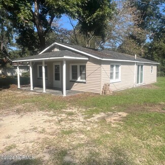 587 Dawson Rd, Grifton, NC 28530