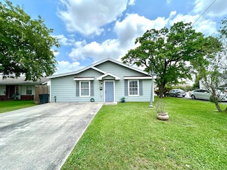 1241 16th St, Galena Park, TX 77547