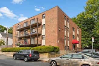 22 Branchfield St Unit B2, Dorchester Center, MA 02124
