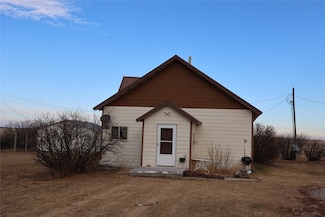 504 Swanson Rd, Valier, MT 59486