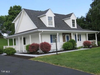 12205 Deerfield Ln, Glade Spring, VA 24340