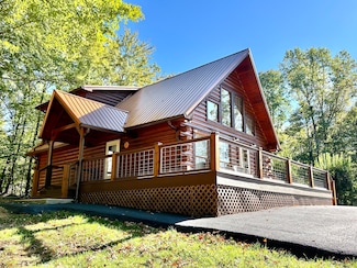 688 Old Sawmill Rd, Monticello, KY 42633