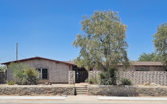 800 N G Ave N, Fabens, TX 79838