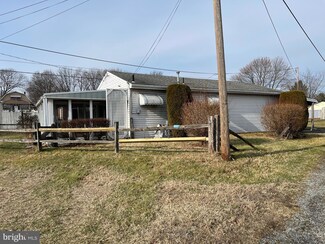 20R Tyrone Ave, Reading, PA 19607