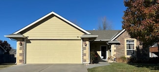 918 E Stone Path St, Derby, KS 67037