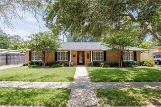 602 Dolphin Place, Corpus Christi, TX 78411
