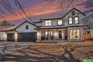 649 Antelope Cir, Papillion, NE 68046