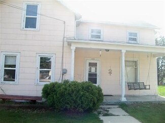 419 N Lee St, Davis, IL 61019