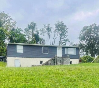 100 S Sidney St, Oak Hill, WV 25901