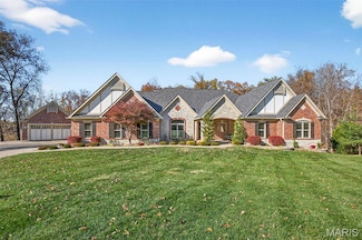 707 Crown Pointe Farms, Defiance, MO 63341