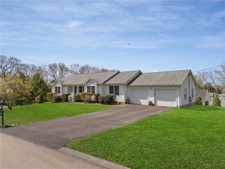 2 Hazel St, Westerly, RI 02891