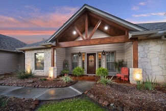 22124 Stone Creek Ln, Montgomery, TX 77316