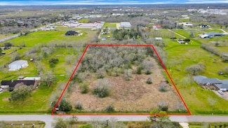 101 Westfield Ln, Friendswood, TX 77546