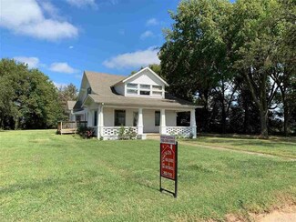 977 2100 Ave, Abilene, KS 67410