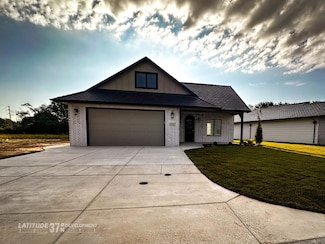 6134 Hiebert Dr, Park City, KS 67219