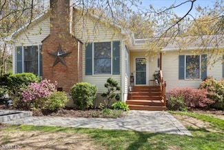 148 Buckhorn Dr, Washington, NJ 07882