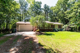5447 Dalson Rd, Twin Lake, MI 49457