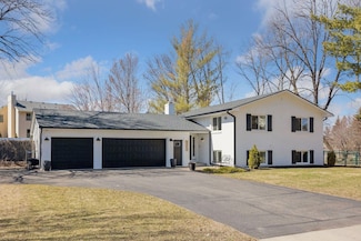 8865 Peony Ln N, Osseo, MN 55311