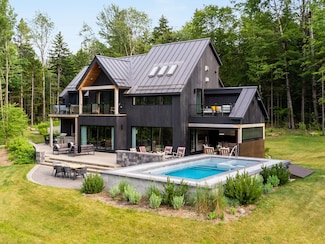 89 Caspar Dr, Warren, VT 05674