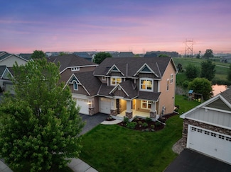 4520 Bailey Lake Dr, Woodbury, MN 55129