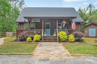 381 N Dakota Dr, Rutherfordton, NC 28139