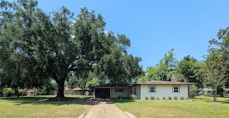 2535 Edgewood St, Liberty, TX 77575