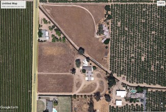 1202 N Del Rey Ave, Sanger, CA 93657