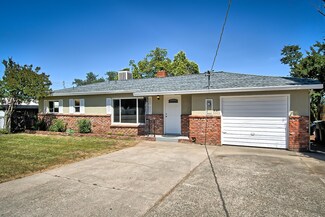 827 Ridge Rd, Redding, CA 96003