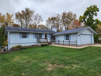 702 E Competine St, Knoxville, IA 50138