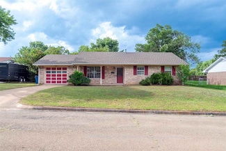 1242 E 5th St, Cushing, OK 74023