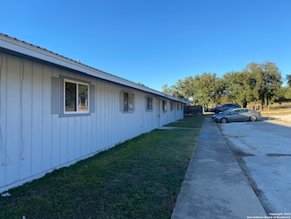 1301 Greenlawn Pkwy Unit C, Blanco, TX 78606