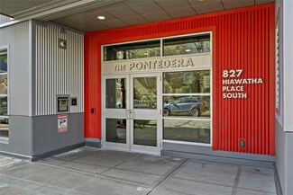 827 Hiawatha Place S Unit 313, Seattle, WA 98144
