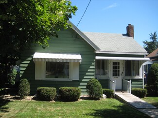 608 W Park St, Morrison, IL 61270